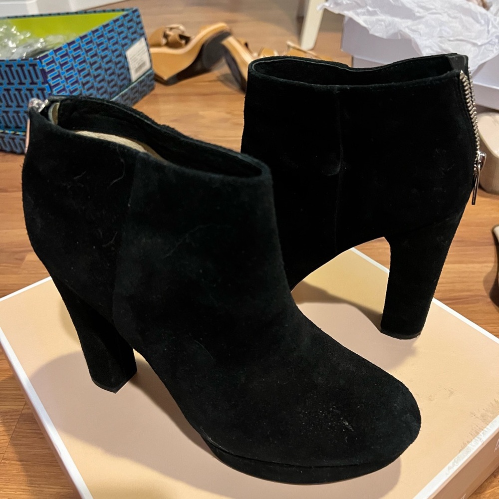 Michael Khors black heeled suede booties size 8.5 style Lesly Bootie.